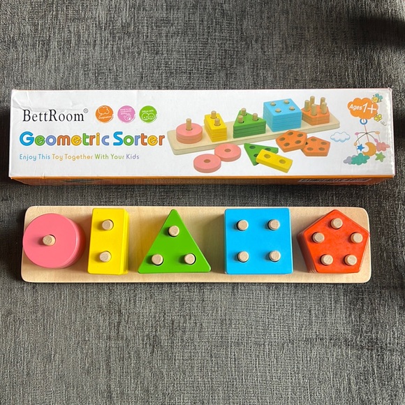 BettRoom Other - BettRoom Geometric Sorter Wooden Toy Shapes Preschool